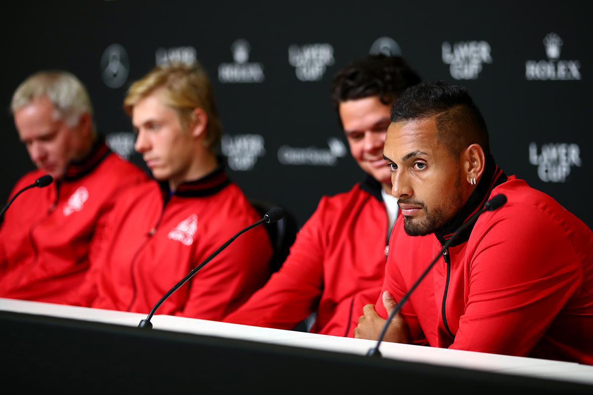 Я dead inside. Канеки. Team insiders. Inside студия танцев воронеж. Буквы в огне.