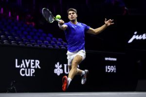 Carlos Alcaraz at his first practice session with Team Europe at Uber Arena. Photo by Clive Brunskill/Getty Images