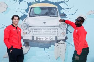 Frances Tiafoe and Taylor Fritz of Team World at the Eastside Gallery Berlin. Photo by Clive Brunskill/Getty Images