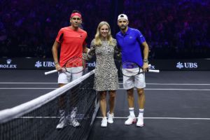 Former German tennis champion Angelique Kerber flips the coin for Match 3 between Alejandro Tabilo and Grigor Dimitrov. Photo by Maja Hitij/Getty Images