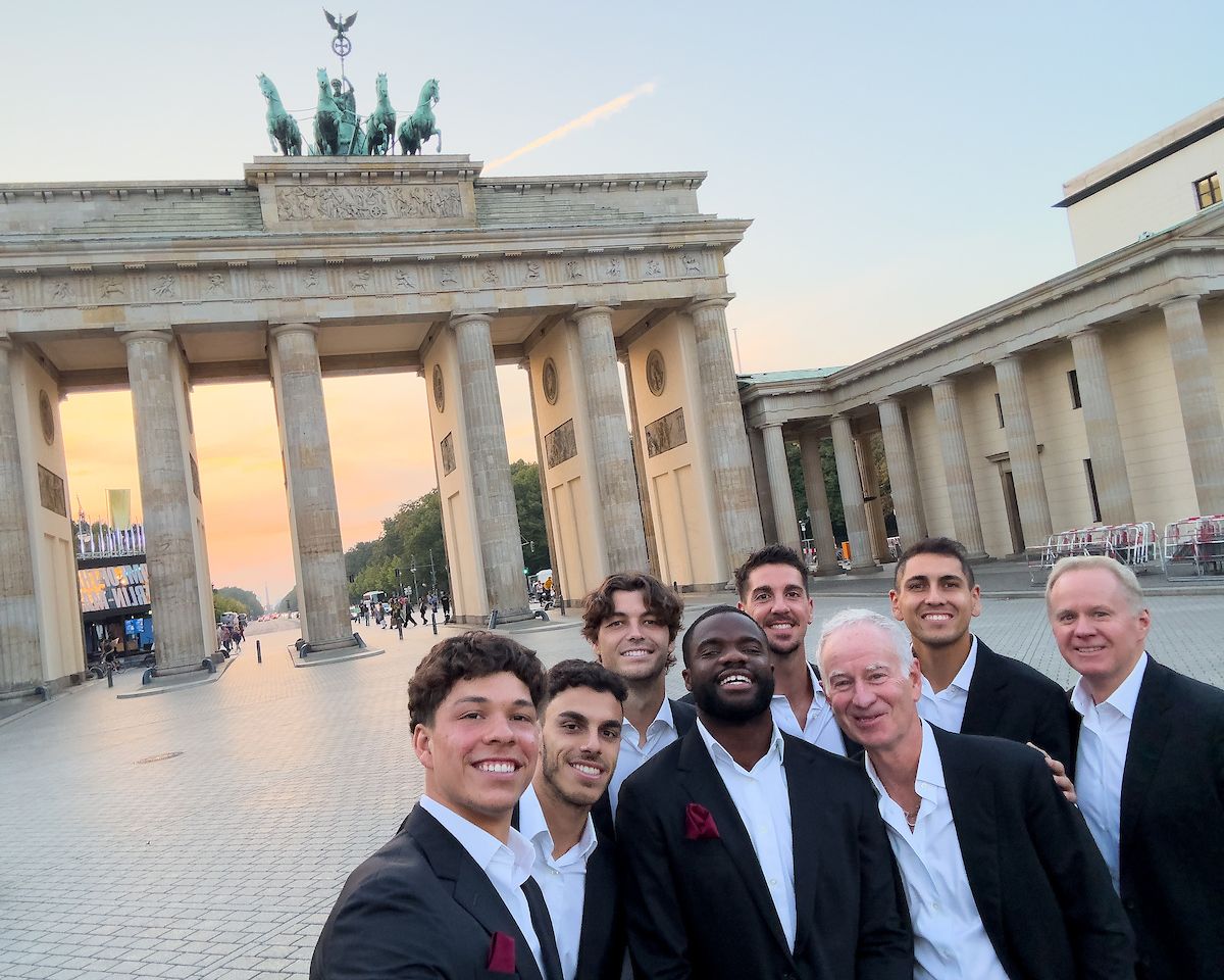 Team World postcards from Berlin. Photo by Clive Brunskill/Getty Images