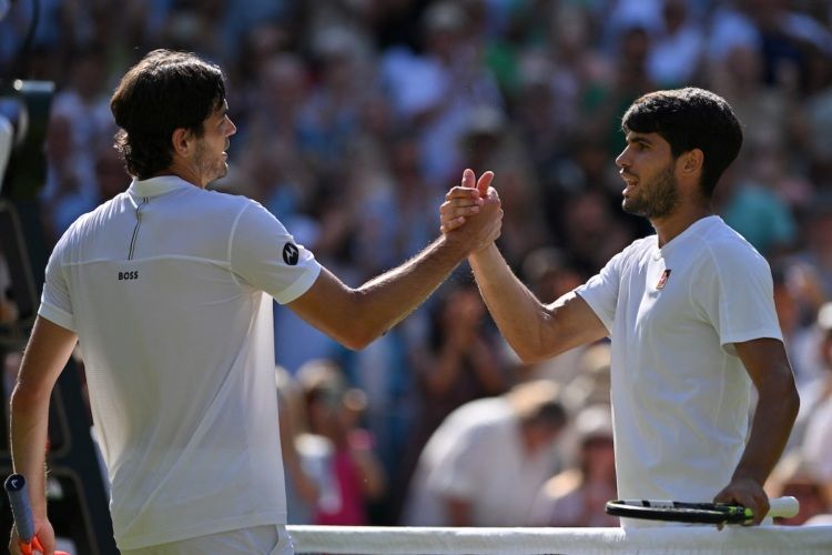 Team Europe's Carlos Alcaraz concludes a gripping semifinal against Team World's Taylor Fritz.