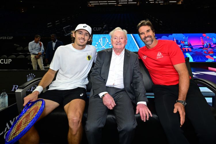 Three x Aussies: Team World 2025 player Alex de Minaur, Laver Cup namesake Rod Laver and Team World Vice Captain Pat Rafter. 