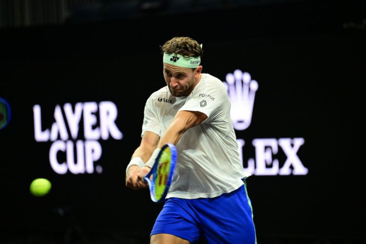 Team Europe's Casper Ruud is the first player to practice on Laver Cup's signature black court in San Francisco. 
