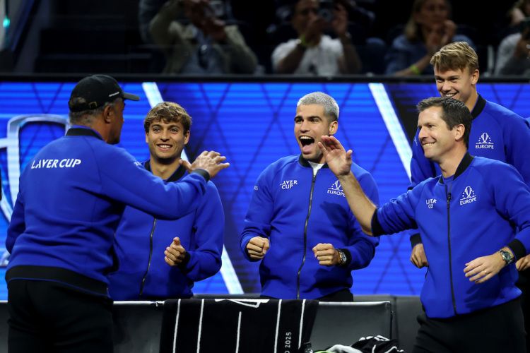 Team Europe Captain Yannick Noah and vice-captain Tim Henman celebrate a 3-1 lead after Day 1 in San Francisco. 