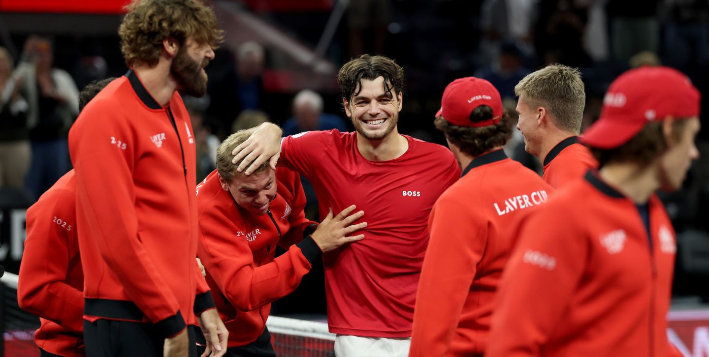 Taylor Fritz celebrates his victory over Zverev to seal the Laver Cup for Team World.